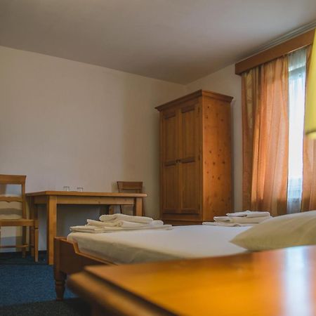 Hotel Maier Vajdahunyad Kültér fotó